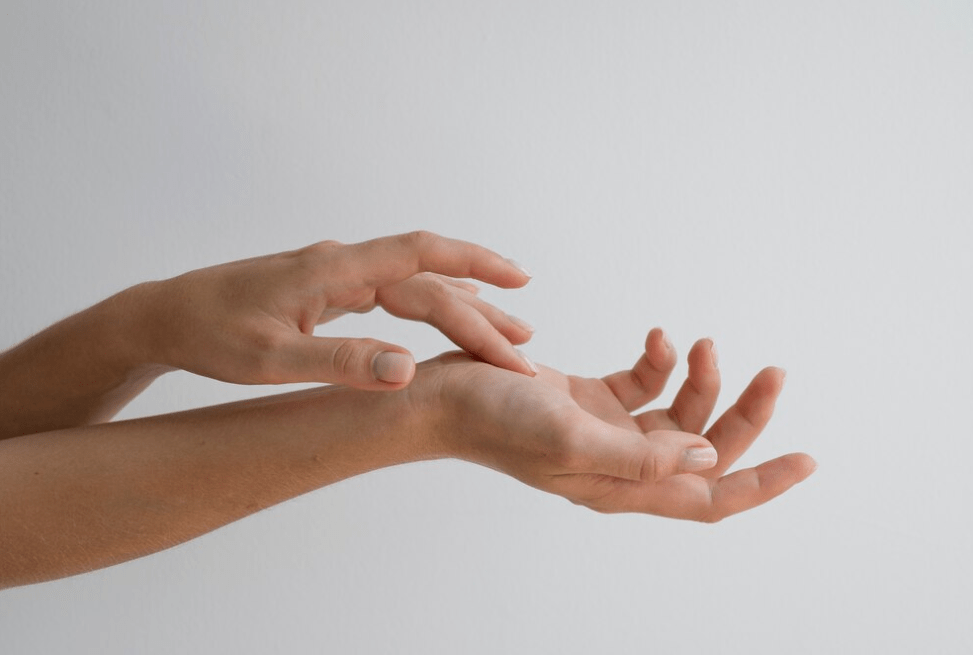 Por que você deve cuidar da saúde de suas&nbsp;mãos?